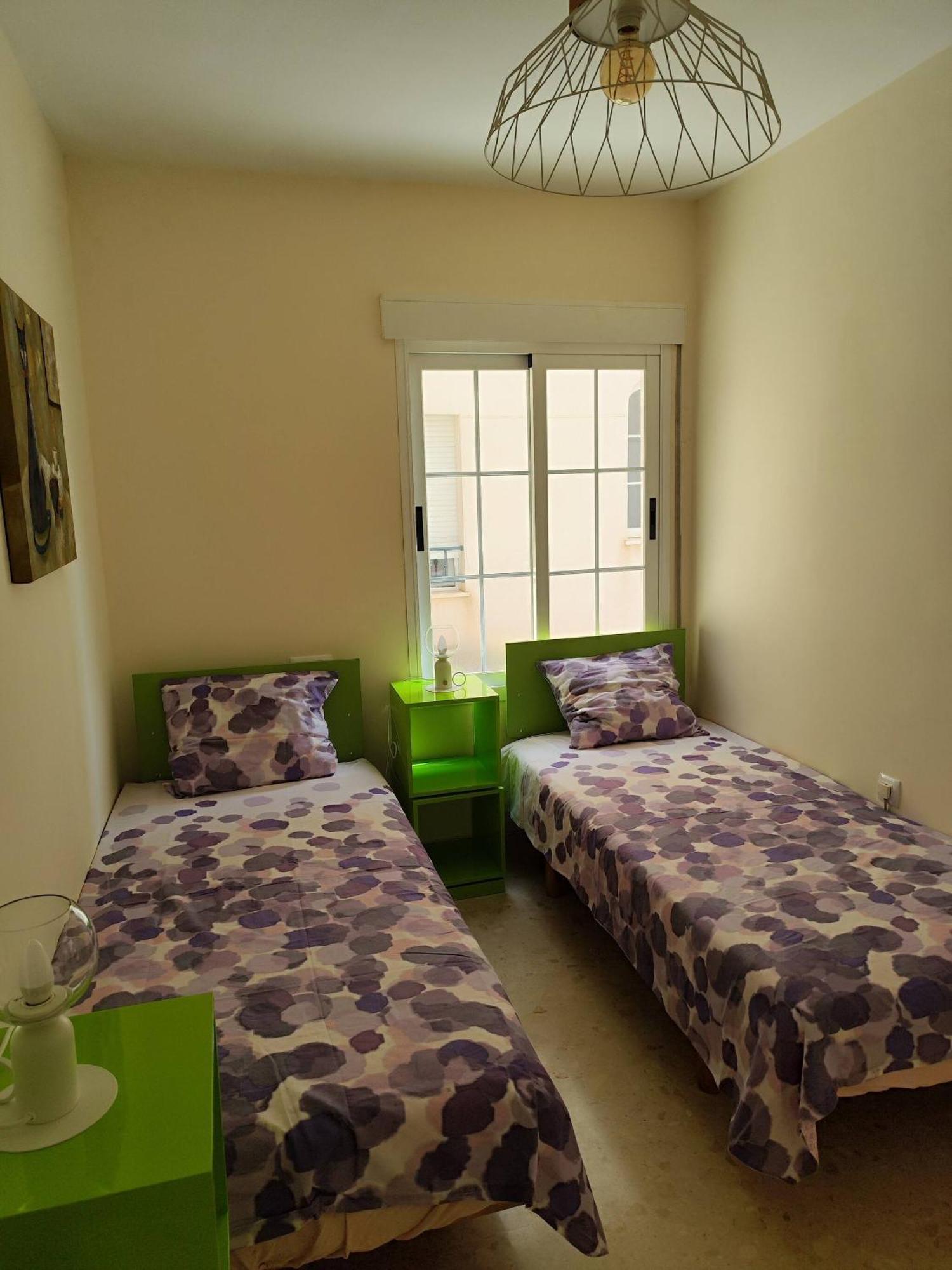 Charming Three Bedrooms With Seaview