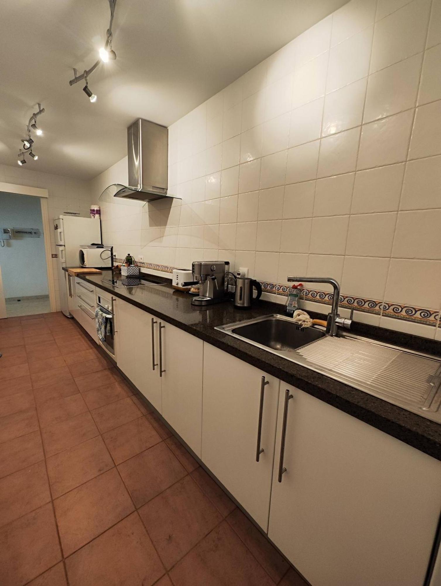 Charming Three Bedrooms With Seaview