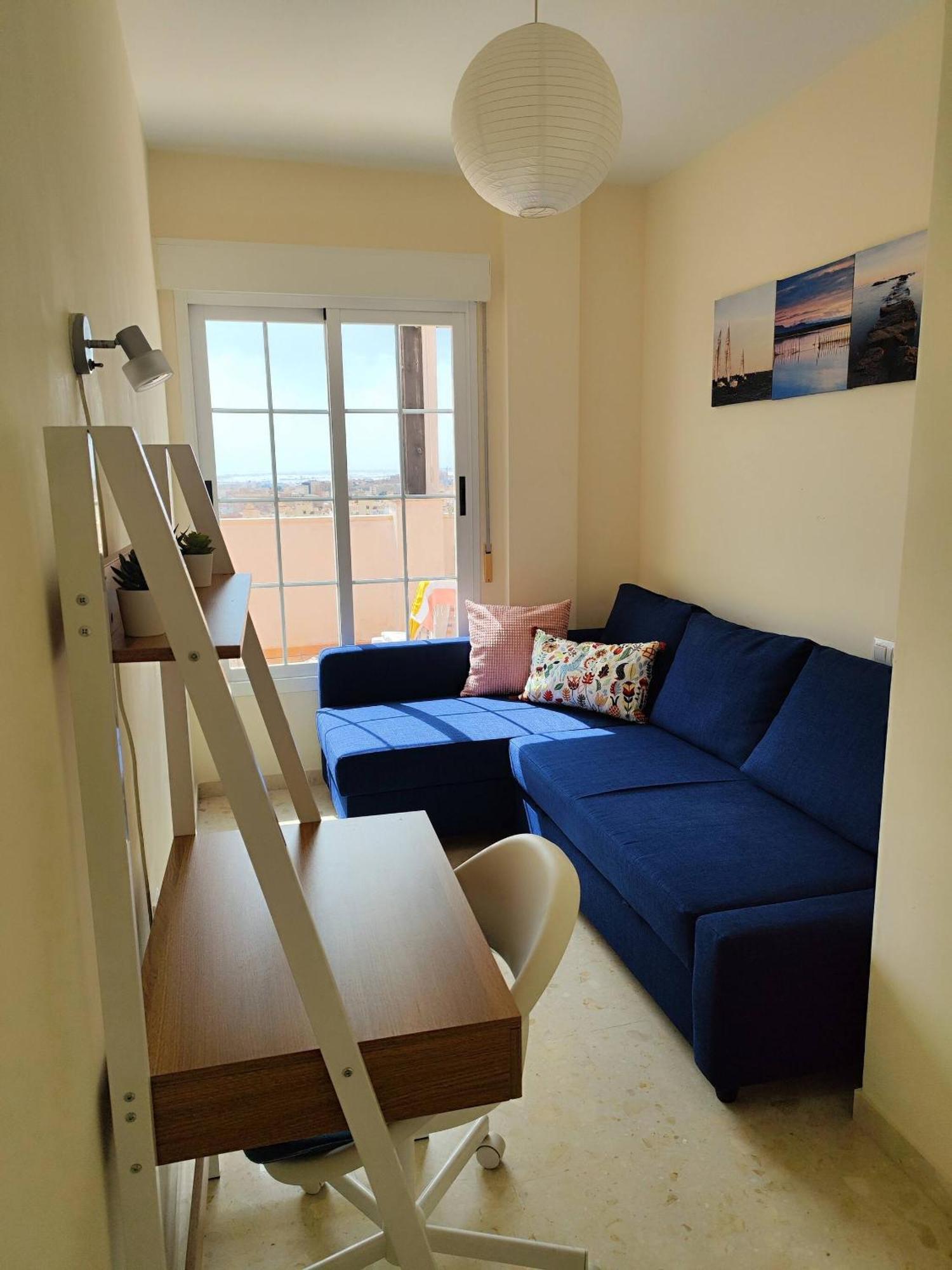 Charming Three Bedrooms With Seaview Apartment *