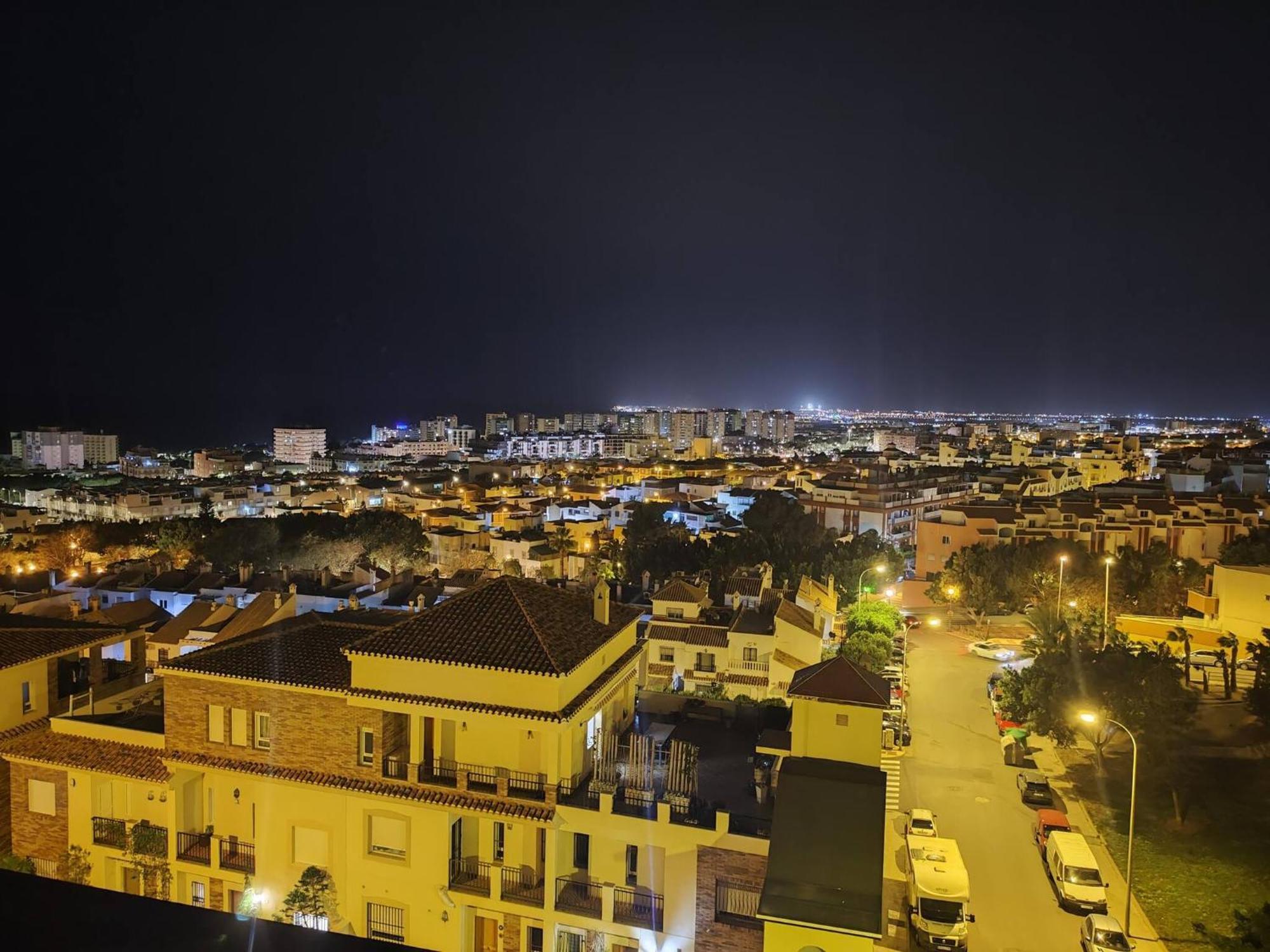 Charming Three Bedrooms With Seaview