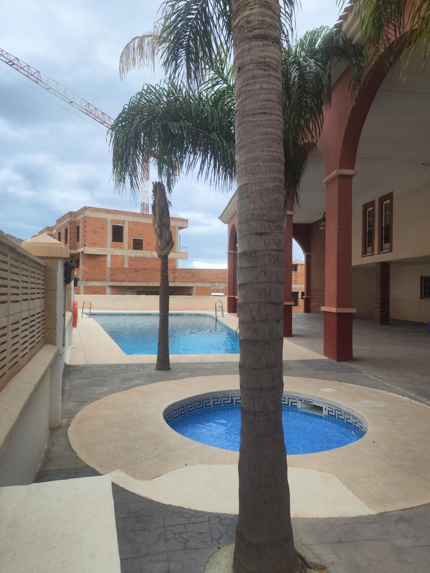 Charming Three Bedrooms With Seaview